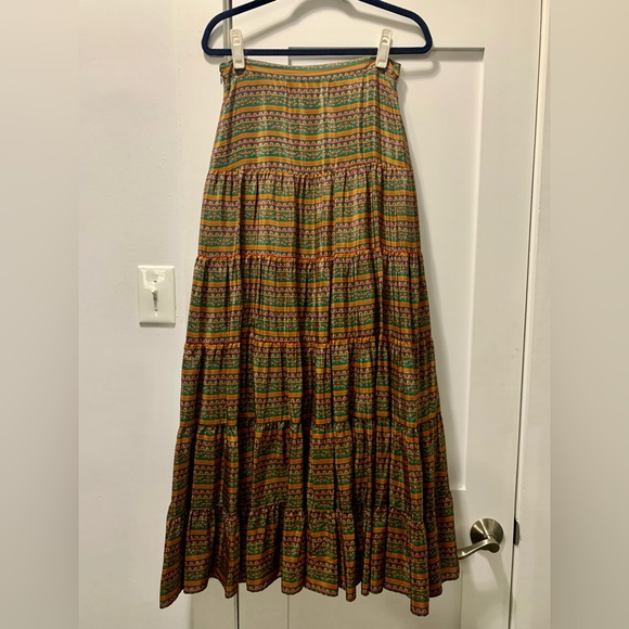 Sezane Dora Skirt - 100% Silk Size FR38/US6 - Rare - Picture 6 of 9